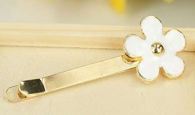 2pcs Fashion White Flower Hair Clip