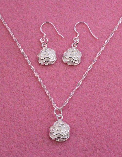 fashion silver rose earrings&necklace SET