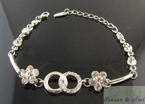 NEW fashion white rhinestone blink bracelet