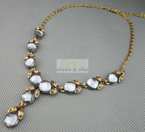 vintage style grey rhinestone Y pendant necklace