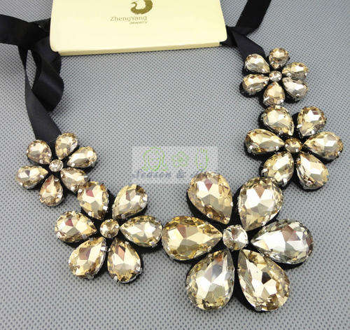 fashion champagne rehinestone big flower materialised nacklace