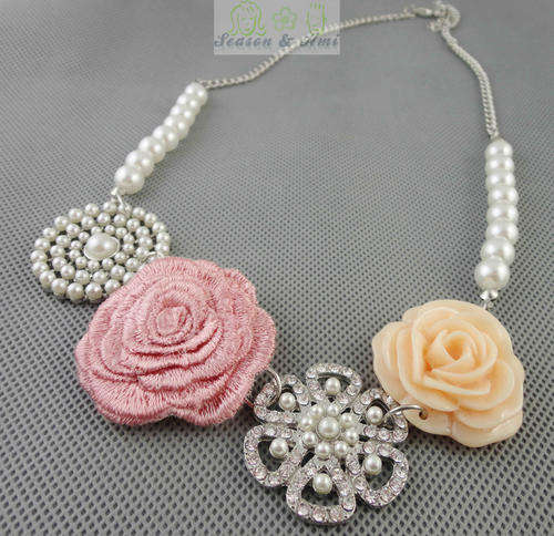 fashion multi-flower necklace
