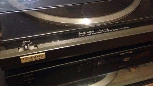 Technics SL-Q200 Direct Drive Automatic Turntable
