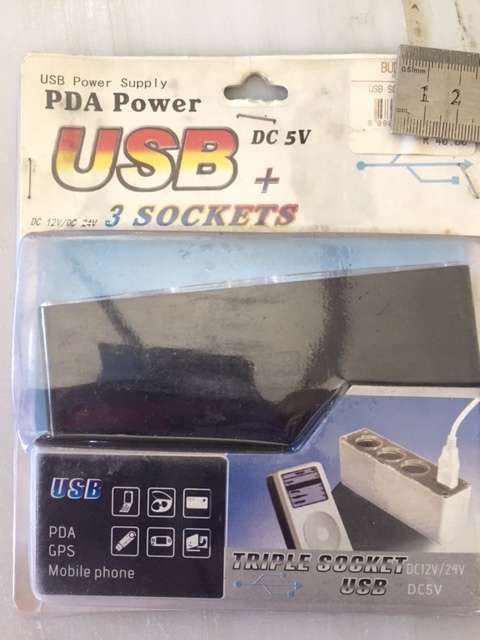 Car USB charger supply and tripple socket x 10 (Joblot)