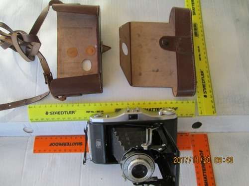 CAMERA VINTAGE- ZEISS IKON NETTAR 516/2 WITH LENS.