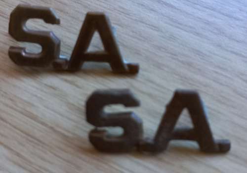 SA ARMY- SMALL SA COLLAR BRASS PAIR BADGE INSIGNIA