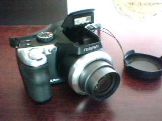 FujiFilm FinePix SB 8000 FD 8mp Digital Camera (Shipping R60)