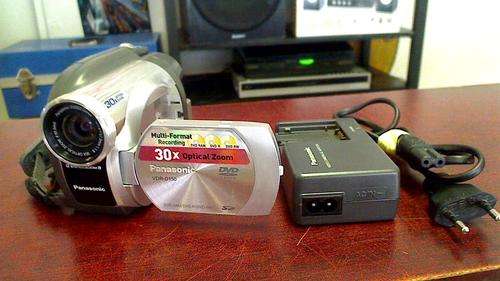 Panasonic VDR-D150 DVD Video Camera (Shipping R60)