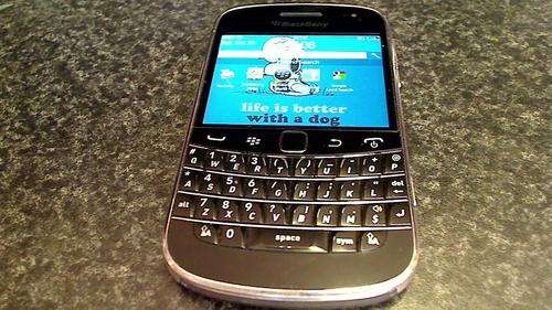 Blackberry Bold 9900 + Charger (Shipping R60)