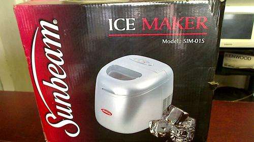 Sunbeam Ice Maker (Shipping R100)