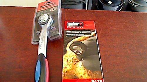 Mastercraft Ratchet half inch drive + Weber Thermometer
