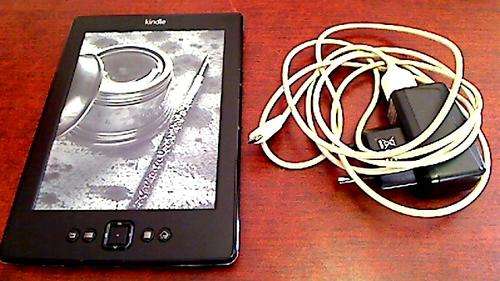 Amazon Kindle Reader + Charger (Model DO-1100)