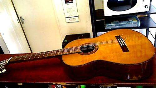 Yamaha Classical Guitar (G-230)