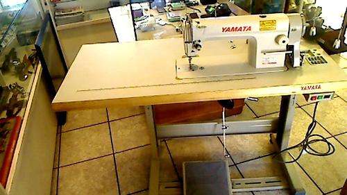 Yamata FY 8500 Hi Speed straight stitch industrial Seweing Machines x 2 (Collection Only !!!!!)
