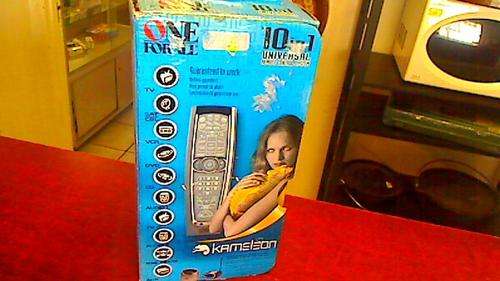 One for All Kameleon 10 in 1 Rechargeable Universal Remote Control