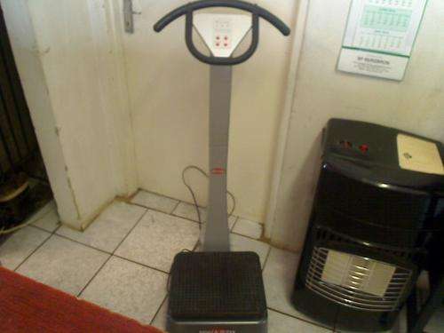 Powermax Fitness Vibration Machine !!!!! (Collection Only !!!!!!!!!!)