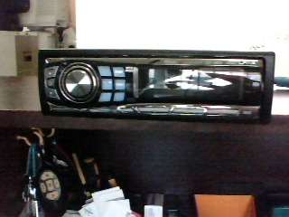 Alpine Flip Face car radio CD CDA-9856 (Shipping R70)