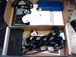 Original Parrot Bluetooth car kit for Mercedes E Class (Shipping R50)