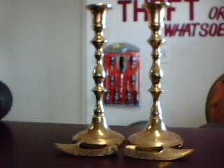 2X Candle holders and 2X slipper ashtrays (Shipping R50)
