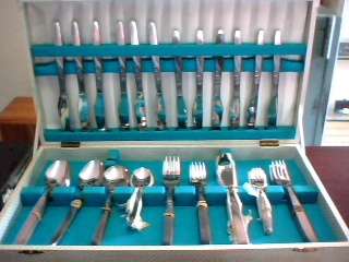 6 Place cutlery set 59 Piece  (PLEASE READ!!) (Shipping R70)