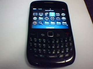 Blackberry 8520 curve + charger (Shipping R50)