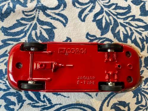Corgi Jaguar E Type Haynes