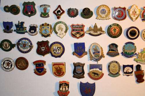 Bowls Club Badges (40)
