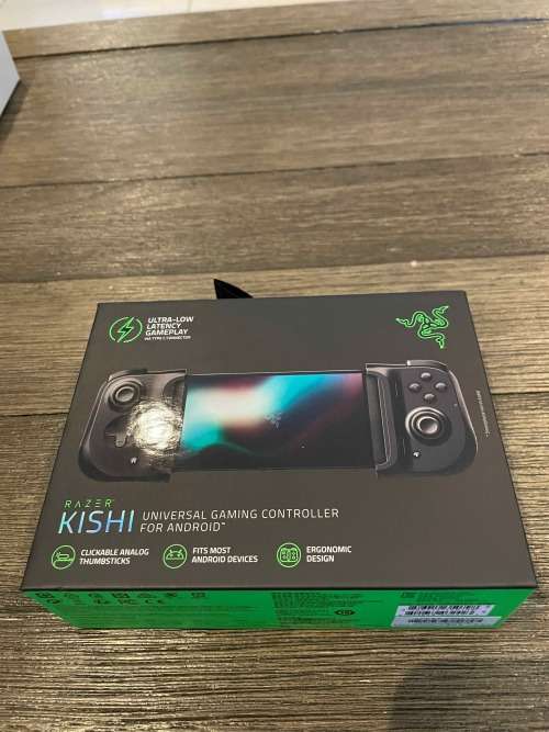 Razer - Kishi Smartphone Gaming Controller (Android)