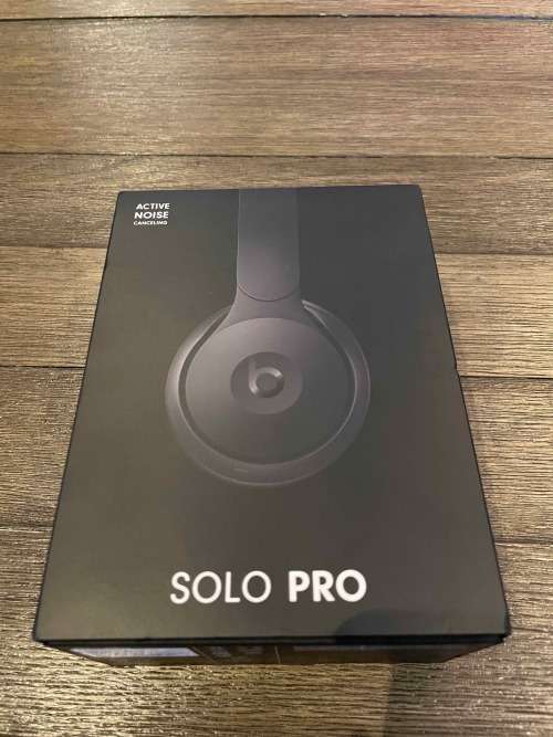 Beats Solo Pro (Wireless Noise Cancelling Headphones, 2021), Matte Black
