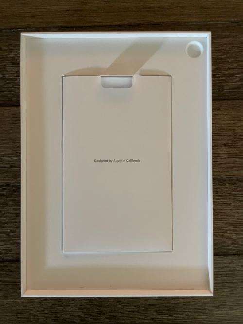 iPad Air 4th Generation 64GB Wifi Silver (Mint Condition!)