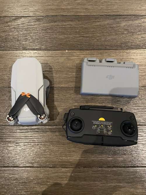 DJI Mini SE Fly More Combo