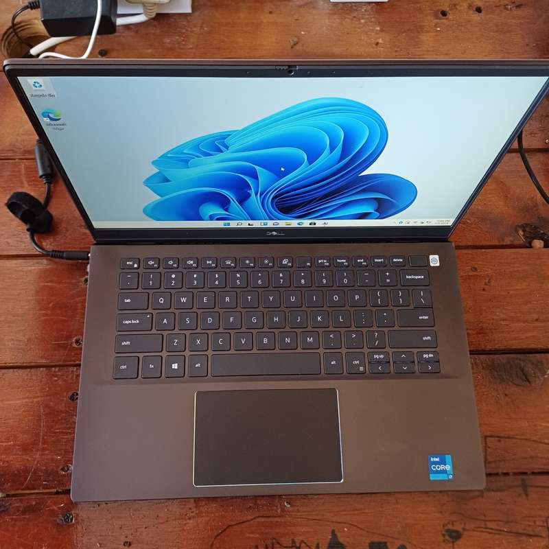 Dell Vostro 5402, 11th gen core i7, 16GB Ram , 512 GB NVMe SSD