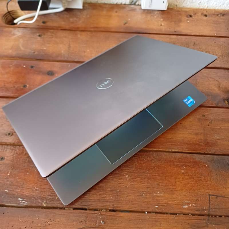 Dell Vostro 5402, 11th gen core i7, 16GB Ram , 512 GB NVMe SSD