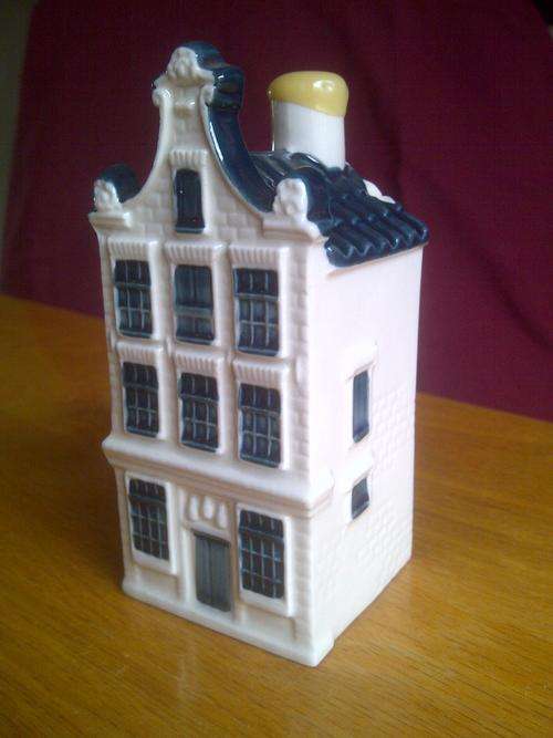 BOLS Delft KLM House No. 80 (small chip)