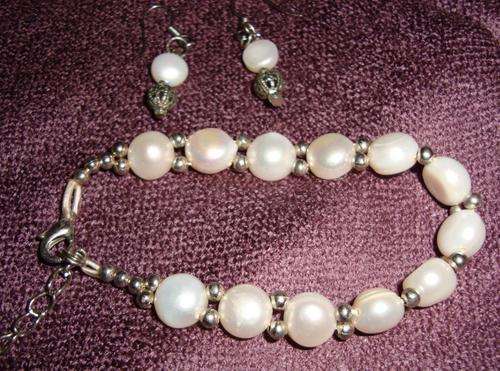 Genuine Pearl Bracelet. Plus free earrings