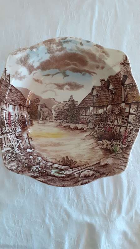 OLDE ENGLISH COUNTRY SIDE JOHNSON BROS SALAD BOWL