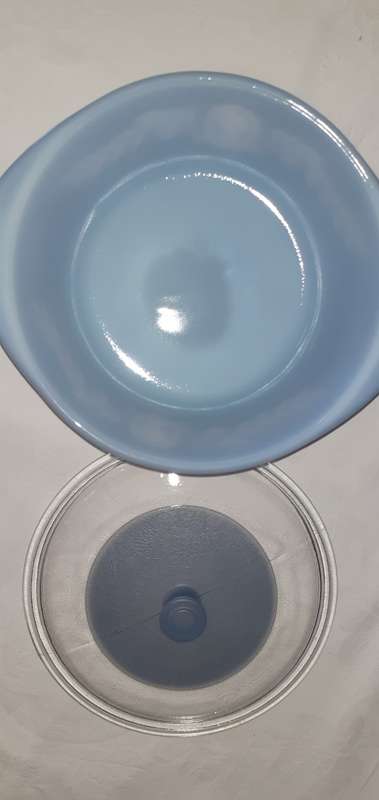 Stunning blue MILKGLASS GLASBAKE OVENDISH (USA)