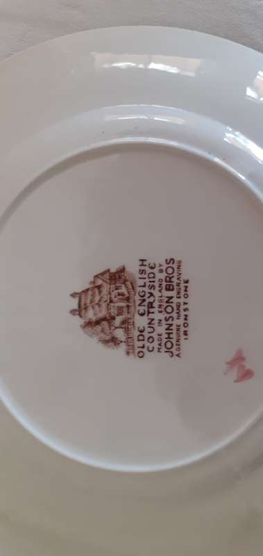 Weekend Special  ENGLISH COUNTRY SIDE TEA TRIO JOHNSON BROS (18 available)