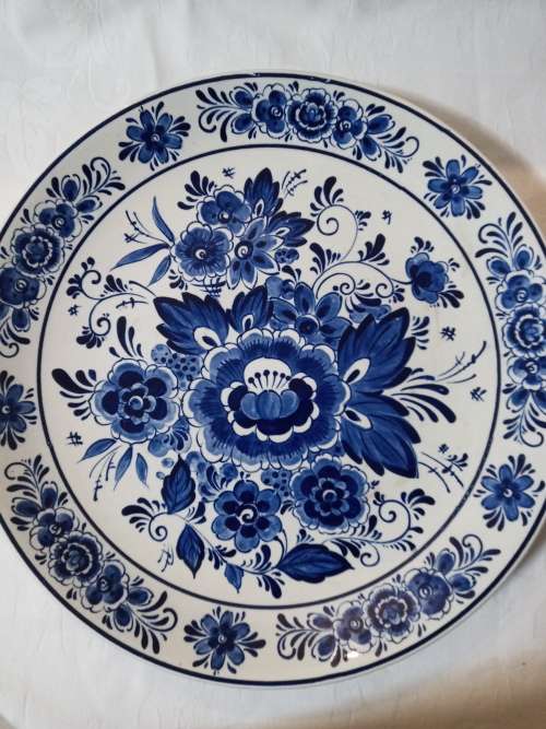 STUNNING BIG  BLUE DELFTS PLATE (32CM)