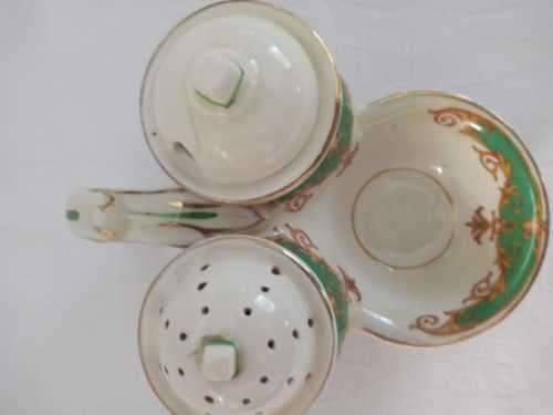 BEAUTIFUL  GRINDLEY CRUET SET