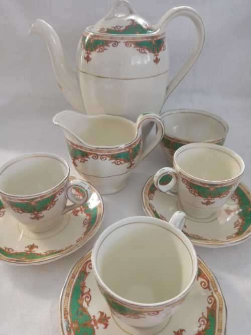 GRINDLEY CREAM PETAL COFFEE SET