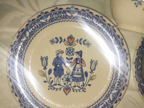 JOHNSON BROS HEARTS and FLOWERS TEA TRIO 4 available