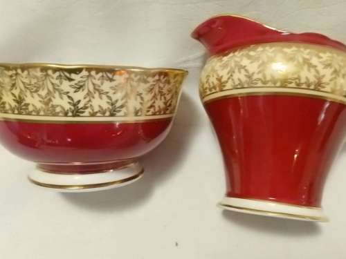 STUNNING,PERFECT  AYNSLEY TEAPOT, CREAMER , SUGAR BOWL AND CAKE PLATE