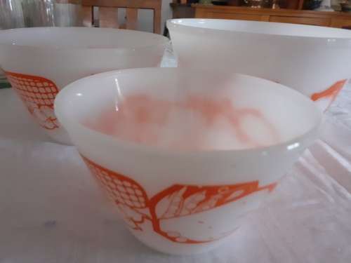 4 MILK GLASS MIXING BOWLS FOR 1 BID