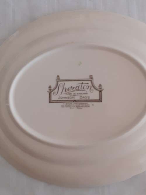 STUNNING 30CM SHERATON PATTERN PLATTER JOHNSON BROS