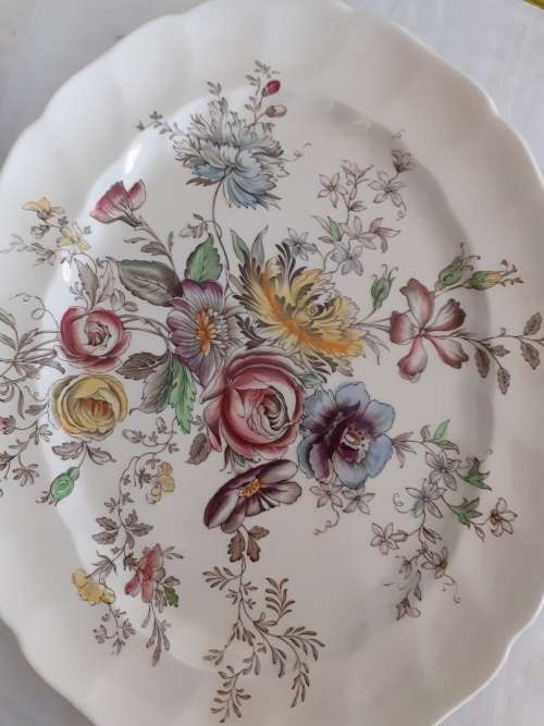 STUNNING 30CM SHERATON PATTERN PLATTER JOHNSON BROS