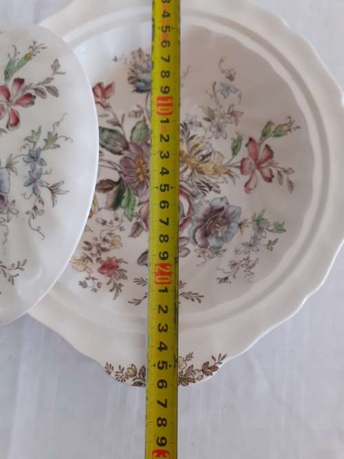 BEAUTIFUL SHERATON JOHNSON BROS TUREEN