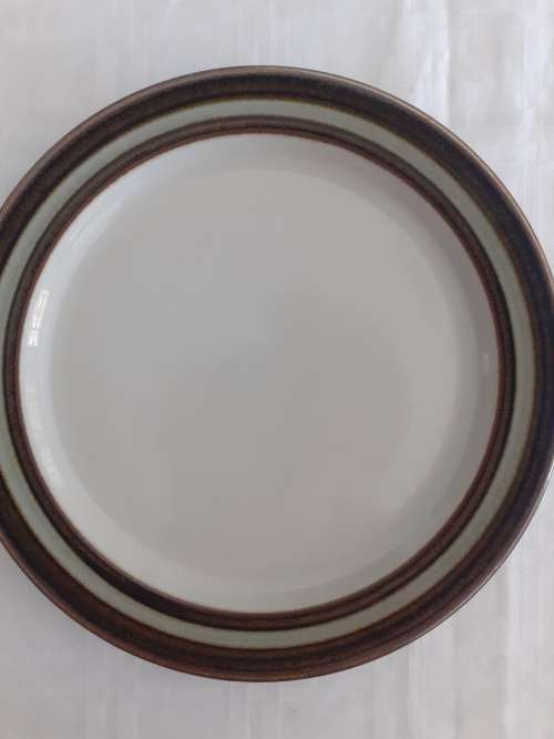 ARABIA KARELIA DINNER PLATE (3 AVAILABLE)