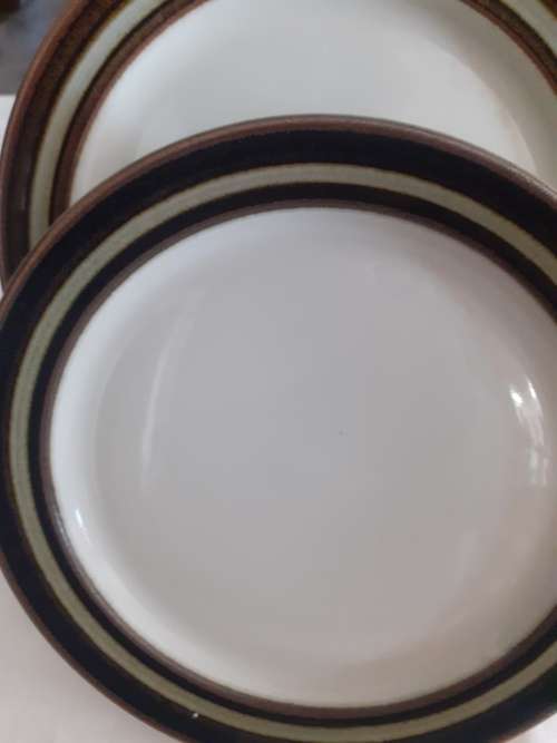ARABIA KARELIA DINNER PLATE (3 AVAILABLE)