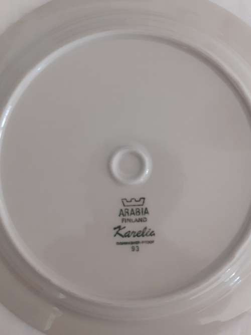 ARABIA KARELIA DINNER PLATE (3 AVAILABLE)